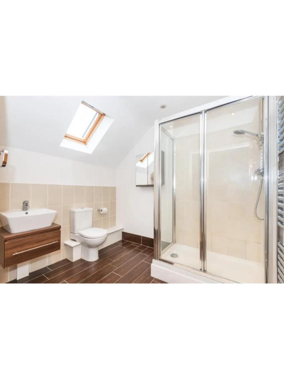 Spacious And Modern Townhouse I Pass The Keys York Exteriör bild